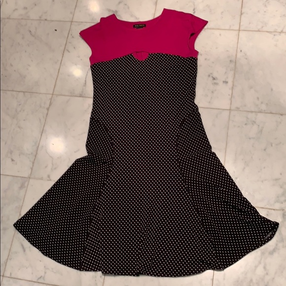 Eva Varro knee length polka dot dress. - Picture 6 of 11